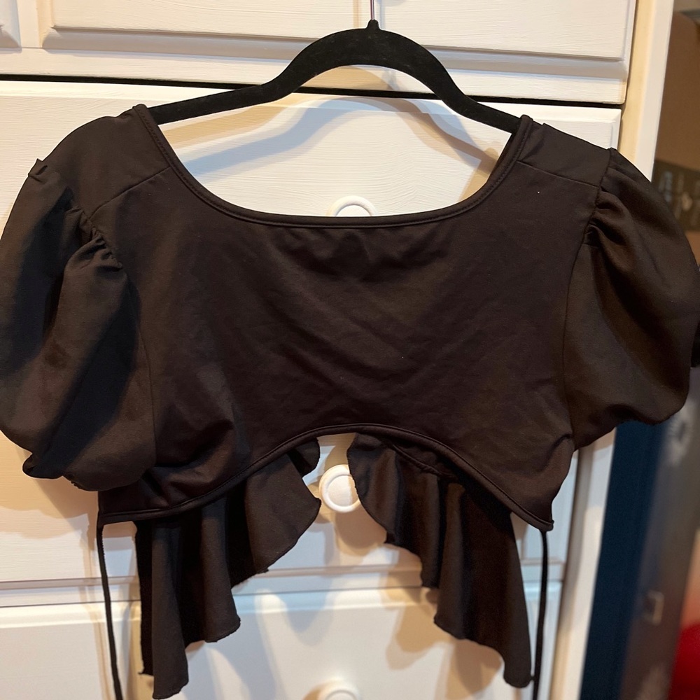 Black going out top - Picture 1 of 2